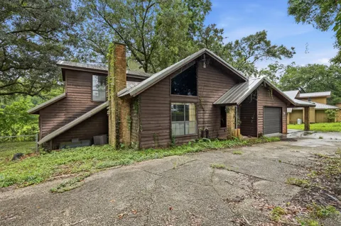 5987 W Dogwood Drive