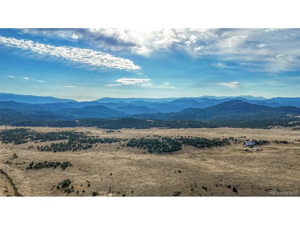 705 Riggs Road Westcliffe, CO 81252