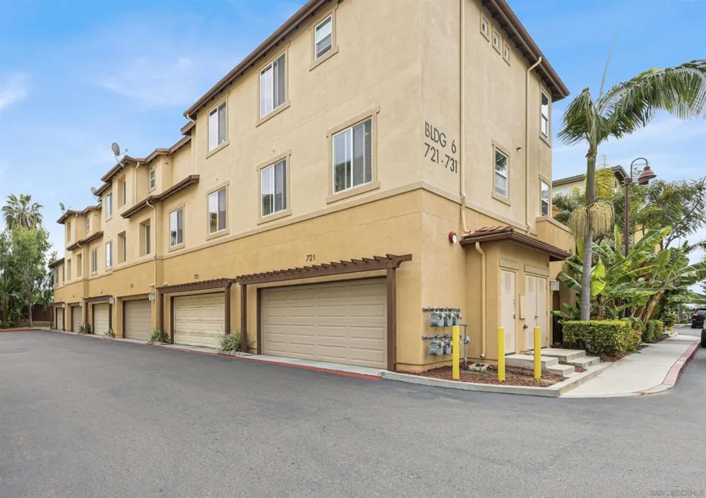 721 Paradise National City, CA 91950