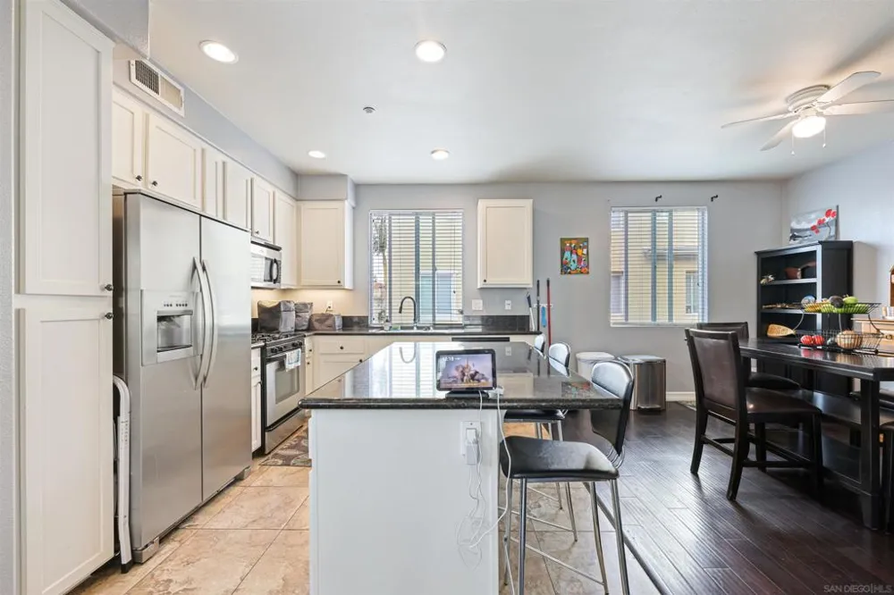 721 Paradise National City, CA 91950