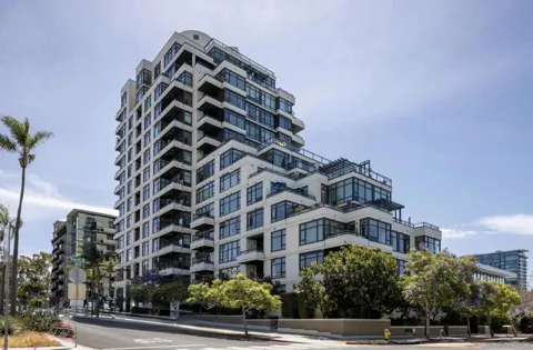 475 Redwood St #701