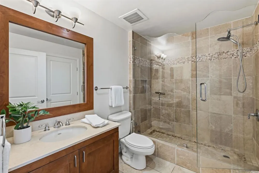 475 Redwood St #701 San Diego, CA 92103