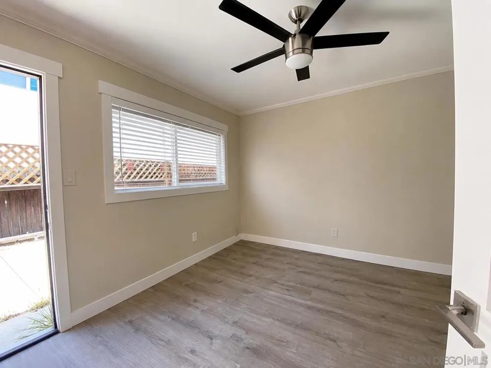 285 S Mollison Ave El Cajon, CA 92020
