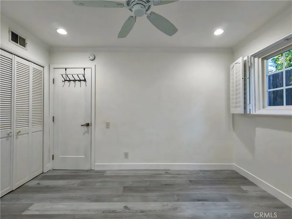 7049 Semrad Road West Hills, CA 91307