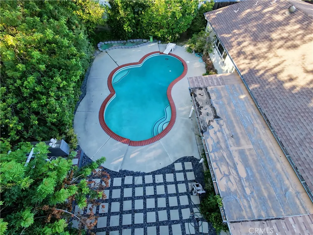7049 Semrad Road West Hills, CA 91307