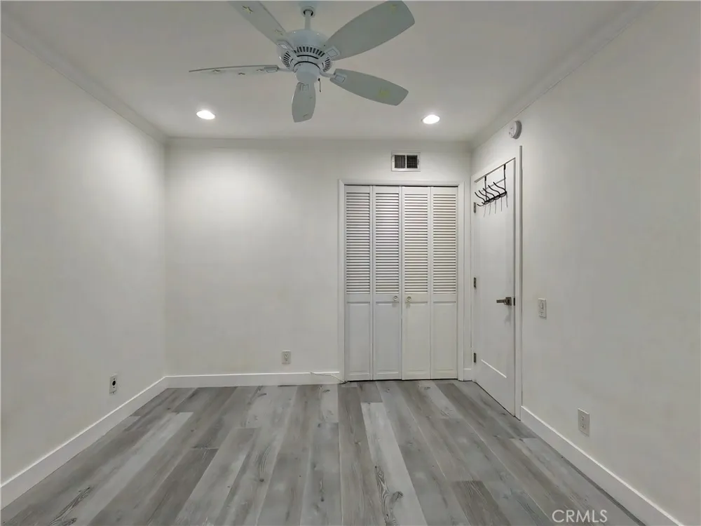 7049 Semrad Road West Hills, CA 91307