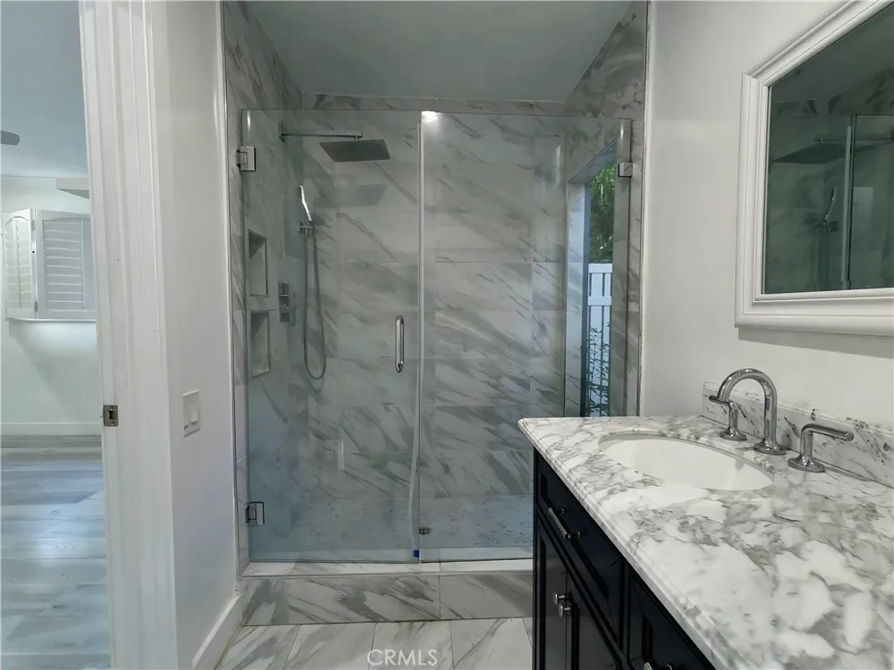 7049 Semrad Road West Hills, CA 91307