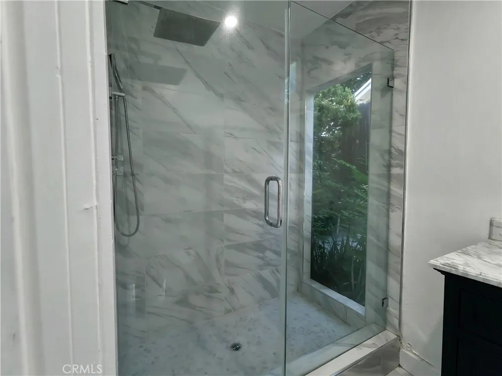 7049 Semrad Road West Hills, CA 91307