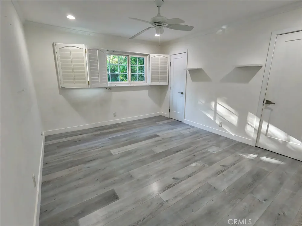 7049 Semrad Road West Hills, CA 91307
