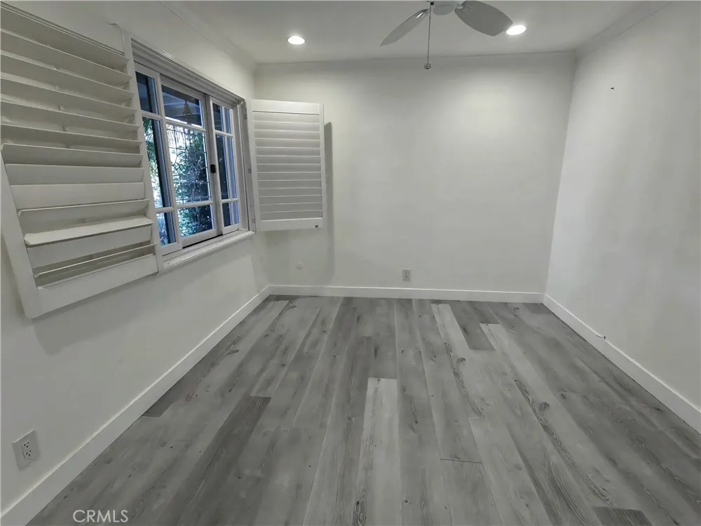 7049 Semrad Road West Hills, CA 91307