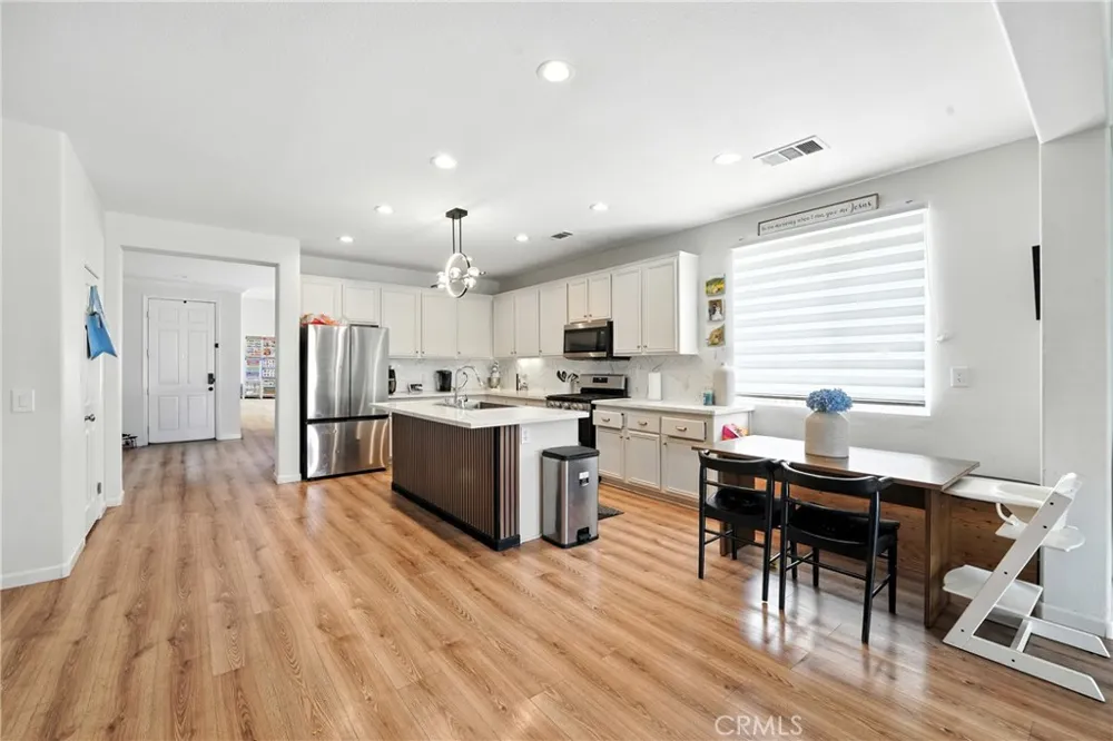 2351 Alpaca Avenue Rosamond, CA 93560
