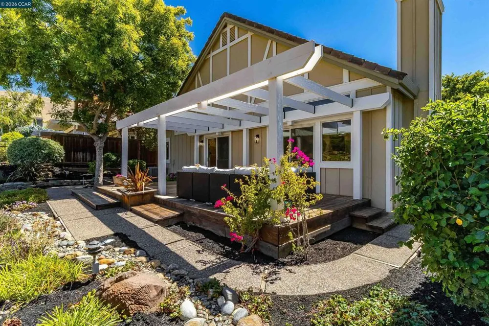 109 Crow Pl Clayton, CA 94517