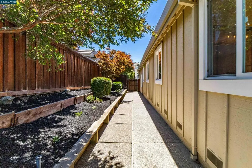 109 Crow Pl Clayton, CA 94517