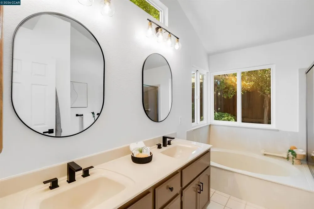 109 Crow Pl Clayton, CA 94517