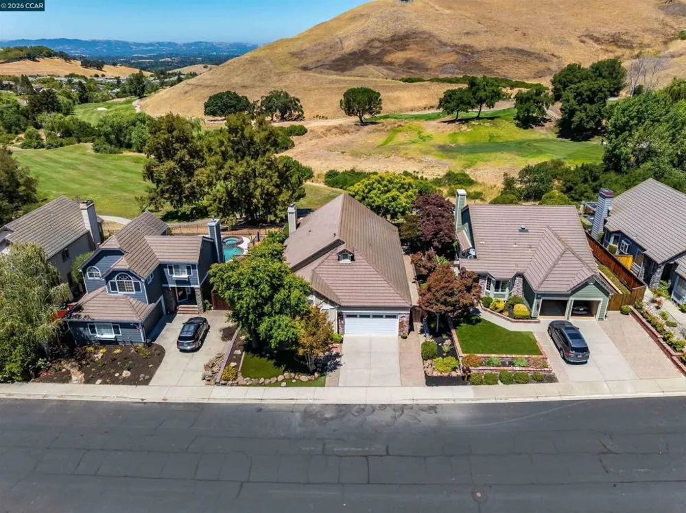 109 Crow Pl Clayton, CA 94517