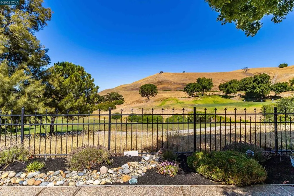 109 Crow Pl Clayton, CA 94517