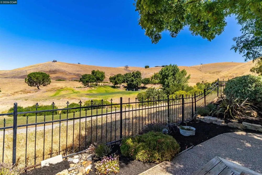 109 Crow Pl Clayton, CA 94517