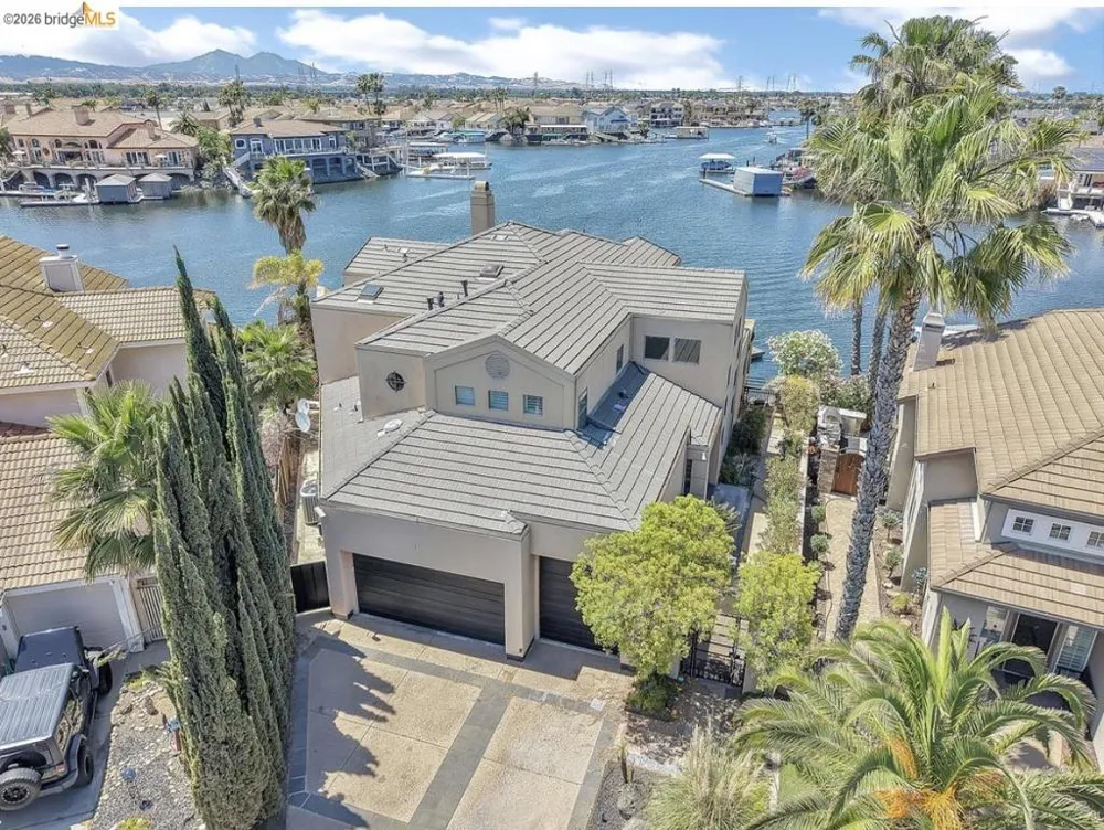 1957 Dolphin Pl Discovery Bay, CA 94505