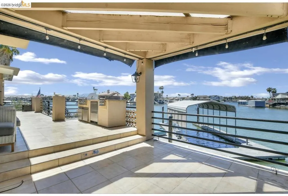 1957 Dolphin Pl Discovery Bay, CA 94505