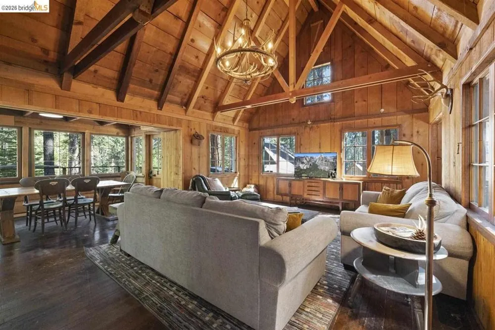 73 Pinecrest Pinecrest, CA 95364