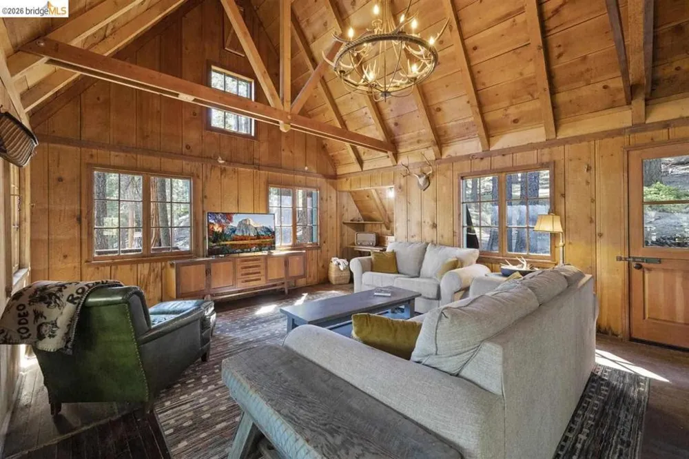 73 Pinecrest Pinecrest, CA 95364