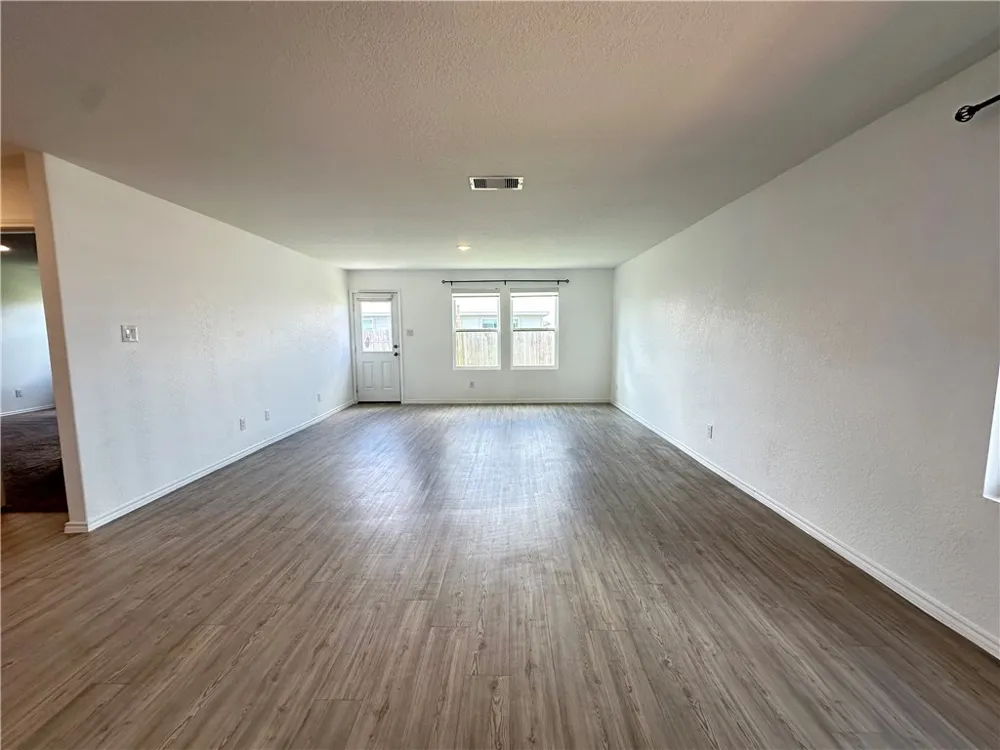 1203 Athena Drive Portland, TX 78374