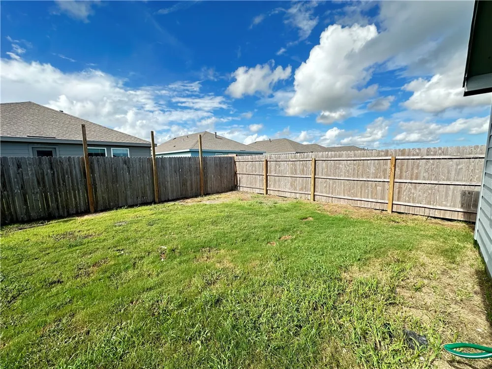 1203 Athena Drive Portland, TX 78374