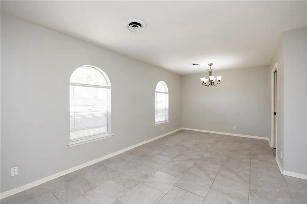 207 Blanco Drive Portland, TX 78374