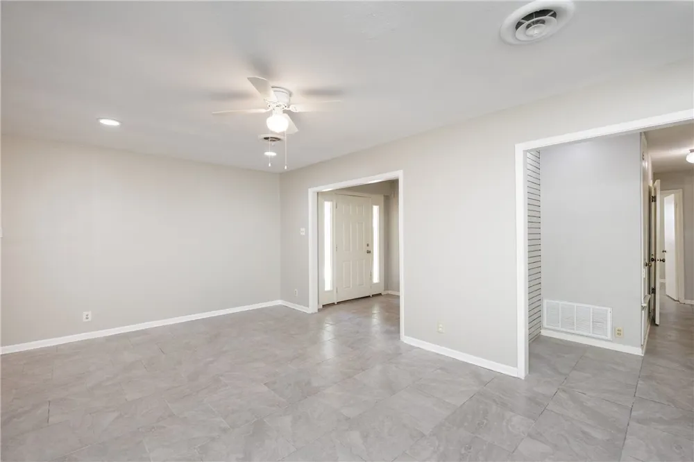 207 Blanco Drive Portland, TX 78374