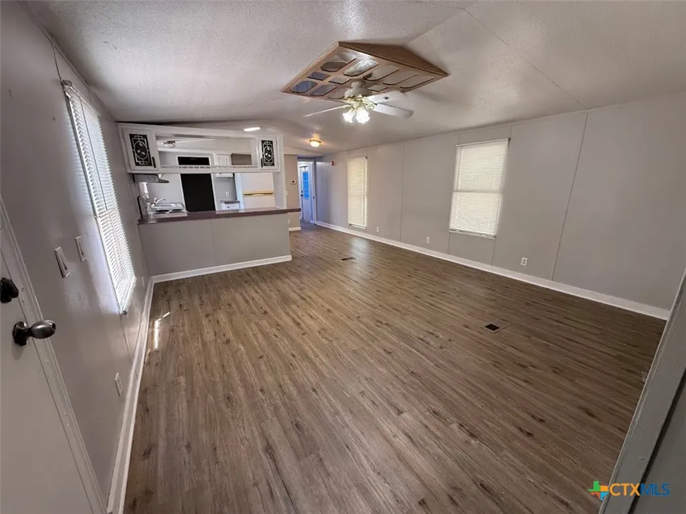341 Buck Trail Canyon Lake, TX 78133