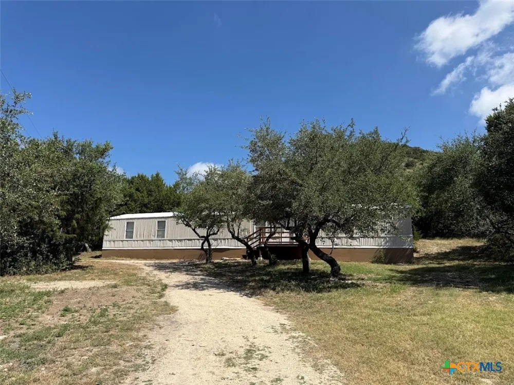 341 Buck Trail Canyon Lake, TX 78133