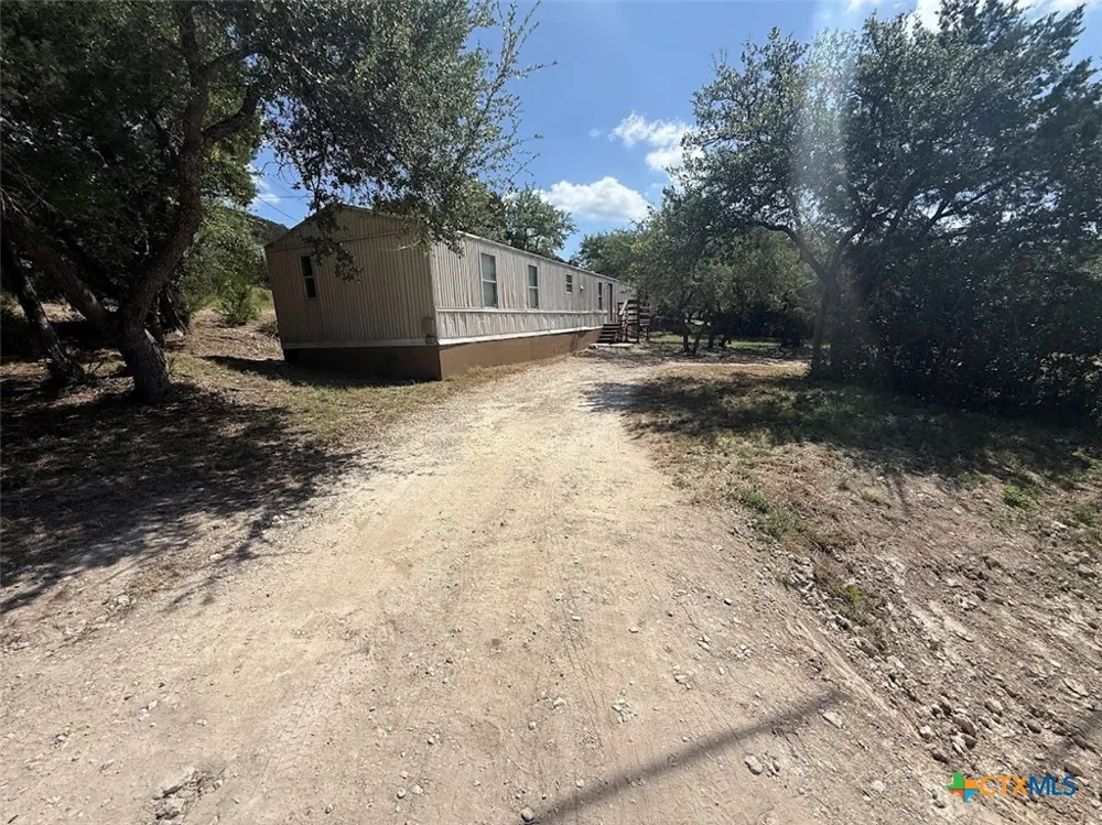 341 Buck Trail Canyon Lake, TX 78133