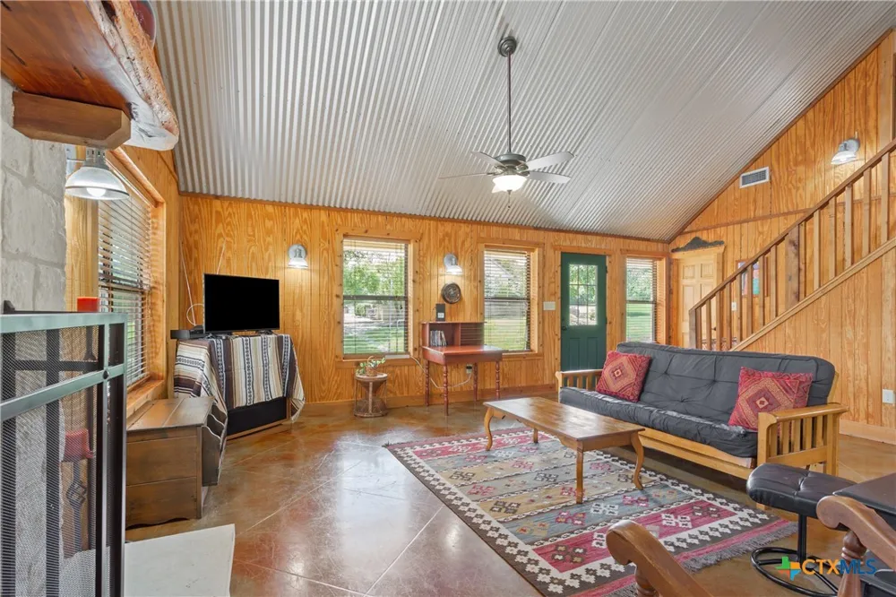 13730 Settlements Road Salado, TX 76571