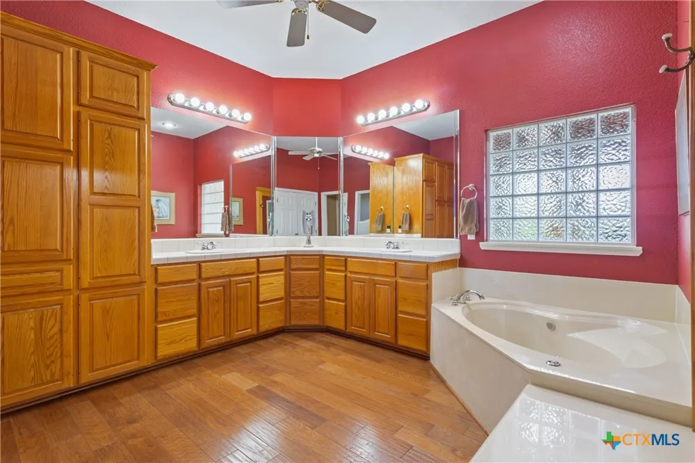 13730 Settlements Road Salado, TX 76571