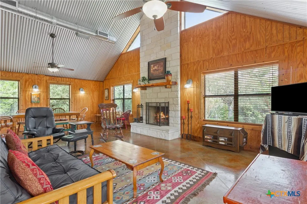 13730 Settlements Road Salado, TX 76571