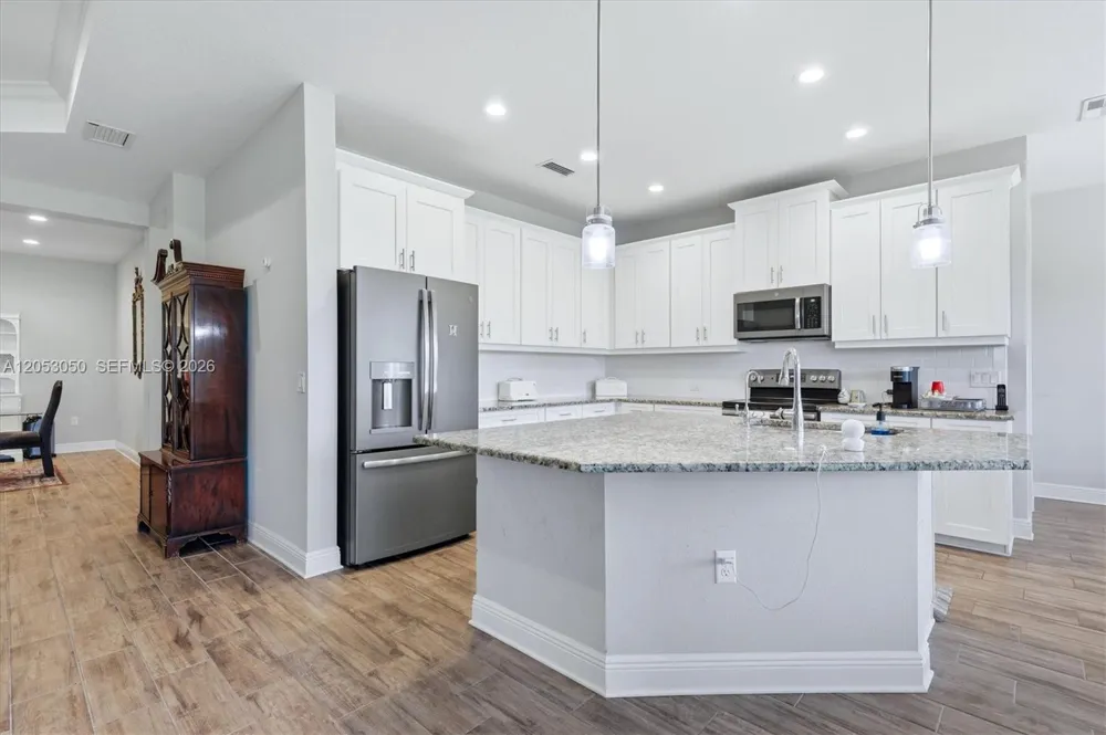 1109 THORNBURY DR Other City - In The State Of Florida, FL 34219