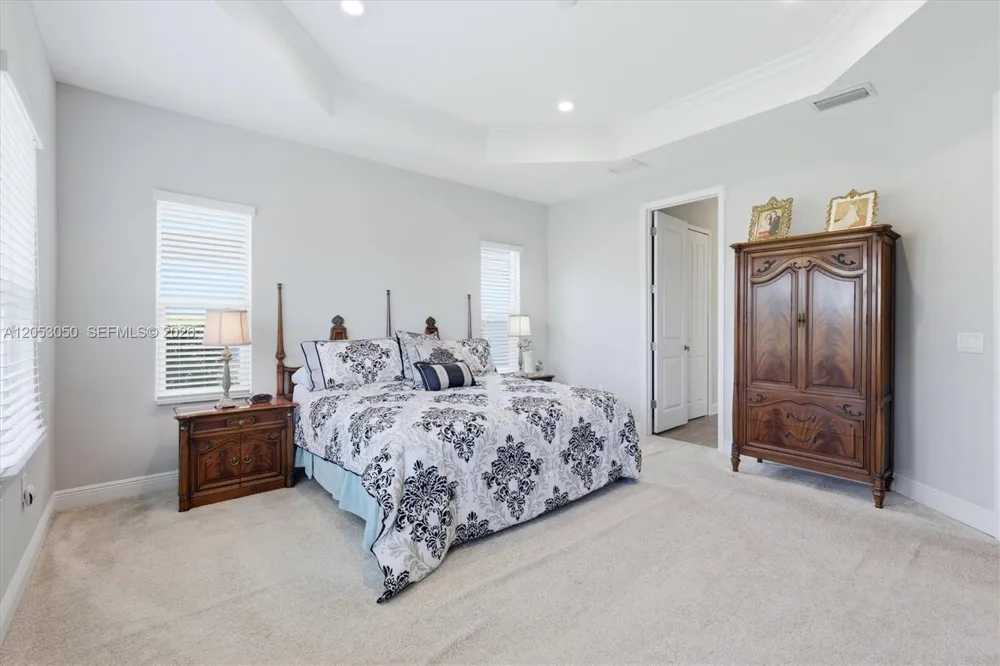 1109 THORNBURY DR Other City - In The State Of Florida, FL 34219
