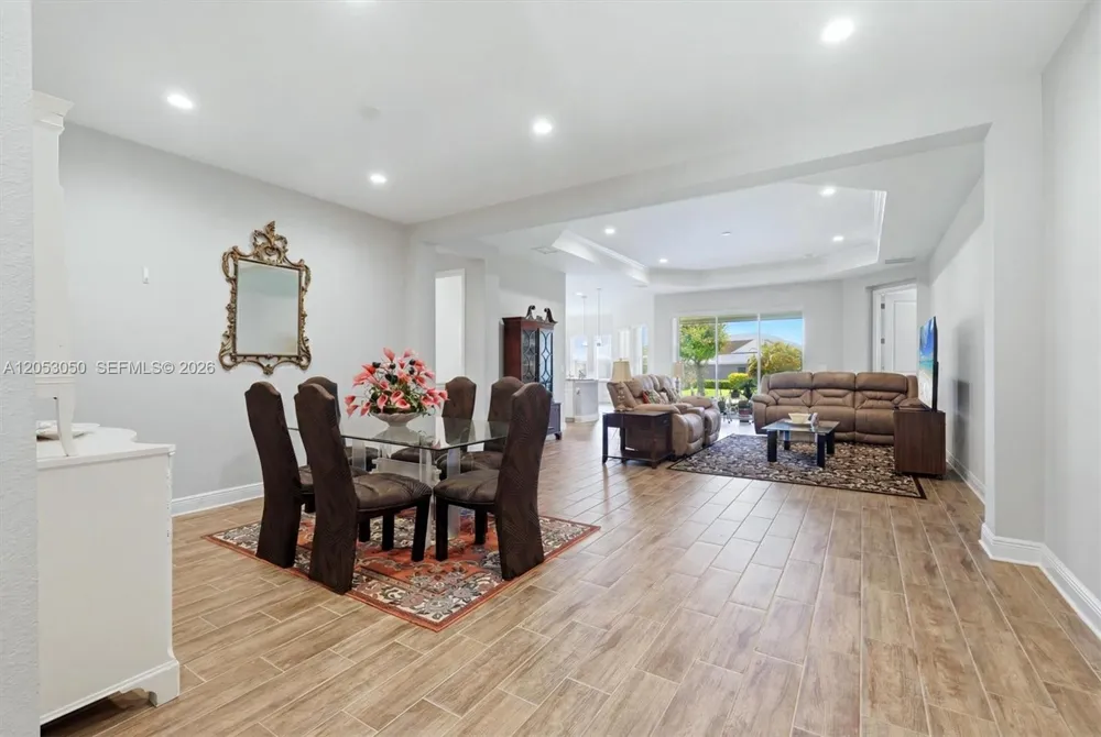 1109 THORNBURY DR Other City - In The State Of Florida, FL 34219