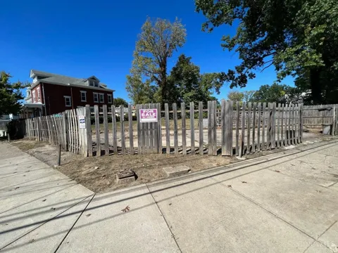 3443 Montgomery Road