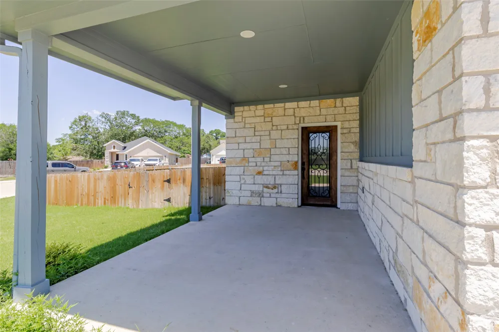 112 Callie Street Smithville, TX 78957