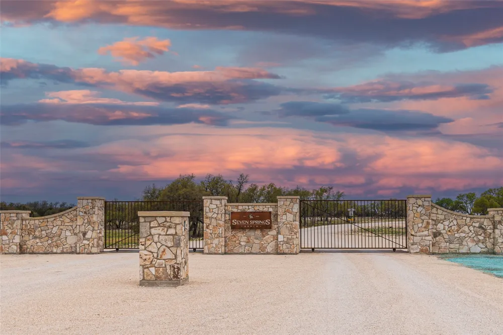1627 Seven Springs Drive Junction, TX 76849