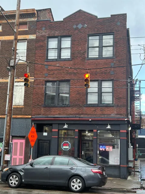 1646 Vine Street #3