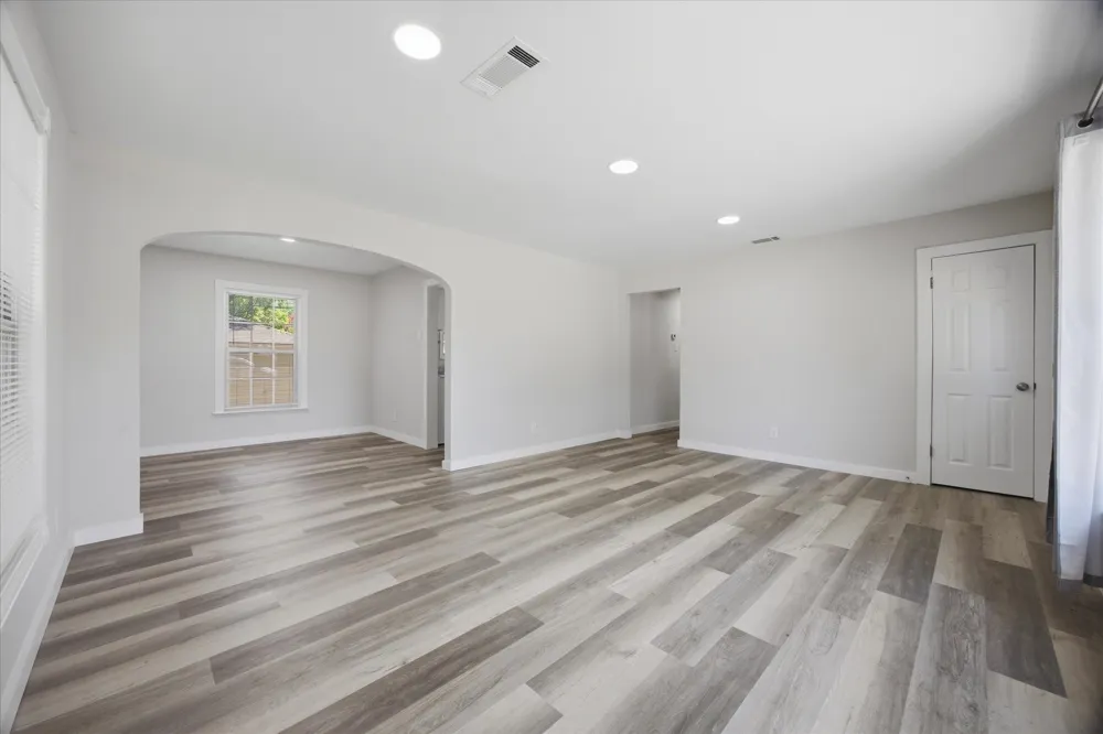 1405 Inwood Boulevard Garland, TX 75042
