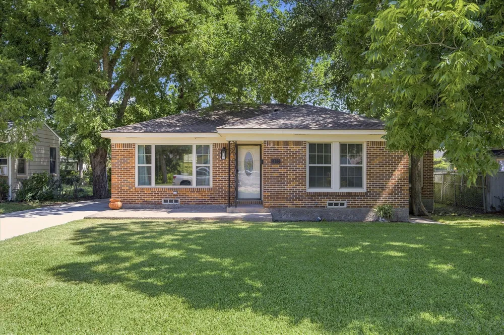 1405 Inwood Boulevard Garland, TX 75042