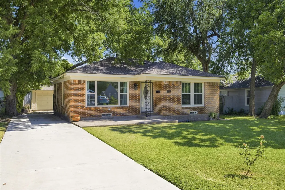1405 Inwood Boulevard Garland, TX 75042