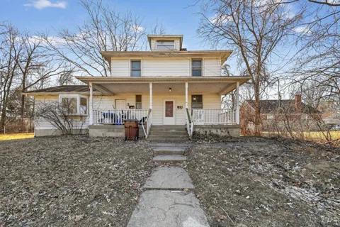 1461 Kinney Avenue