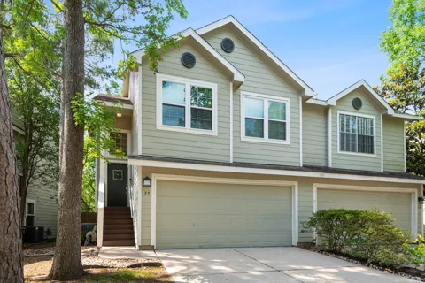 35 Walden Elms Circle