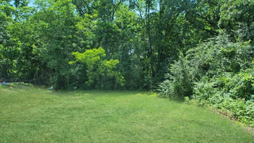 2560 S Scullin Avenue Denison, TX 75020