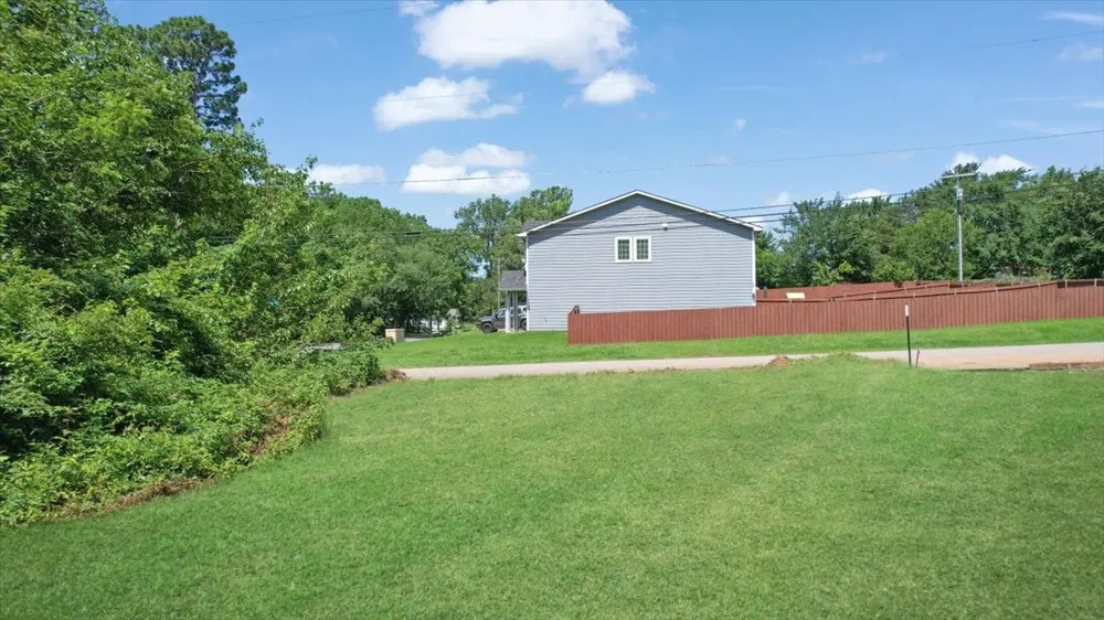 2560 S Scullin Avenue Denison, TX 75020