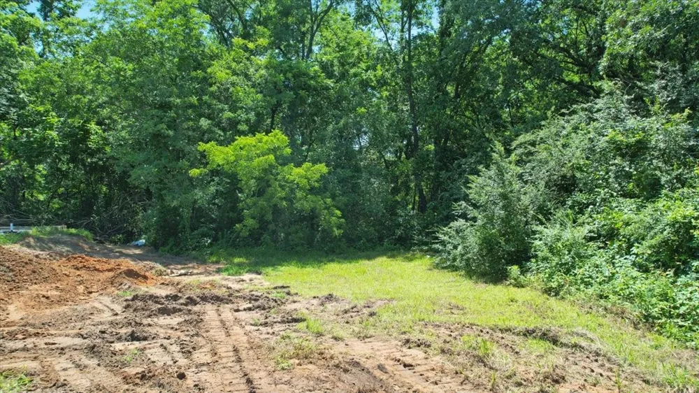 2560 S Scullin Avenue Denison, TX 75020